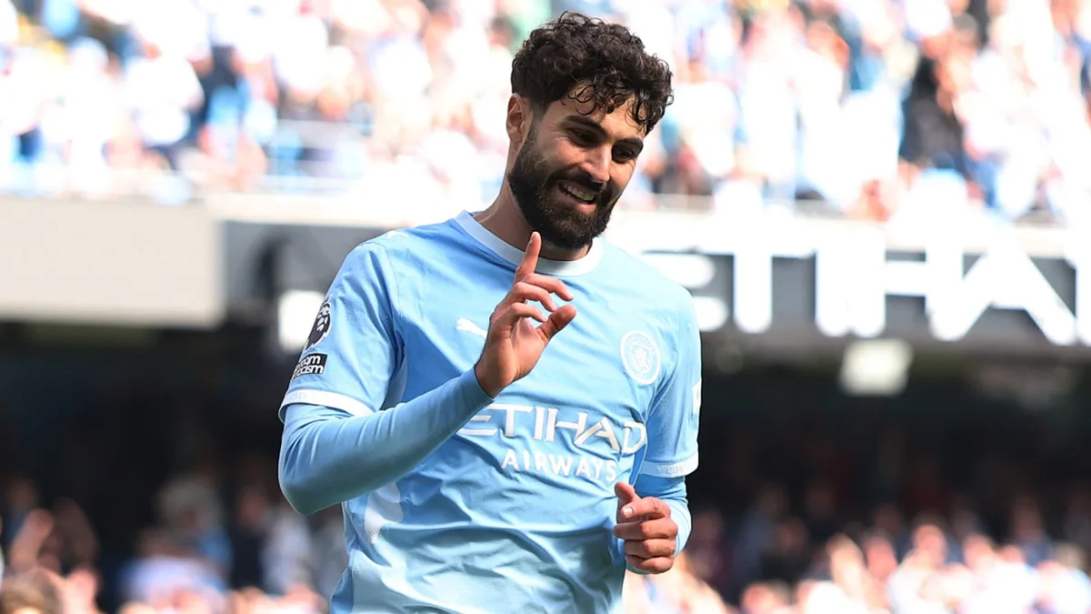 Experimental Man City survive Bournemouth scare to win Maresca's first game