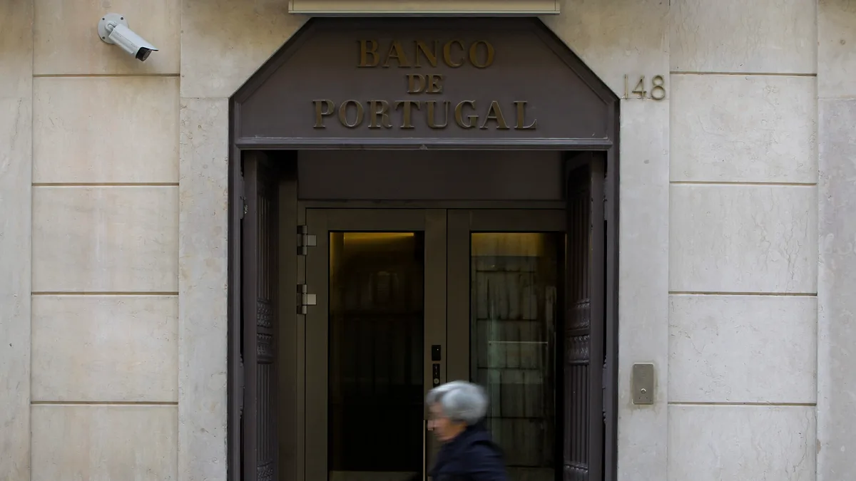 Bancos centrais enfrentam dificuldades para renovar ou mudar sedes