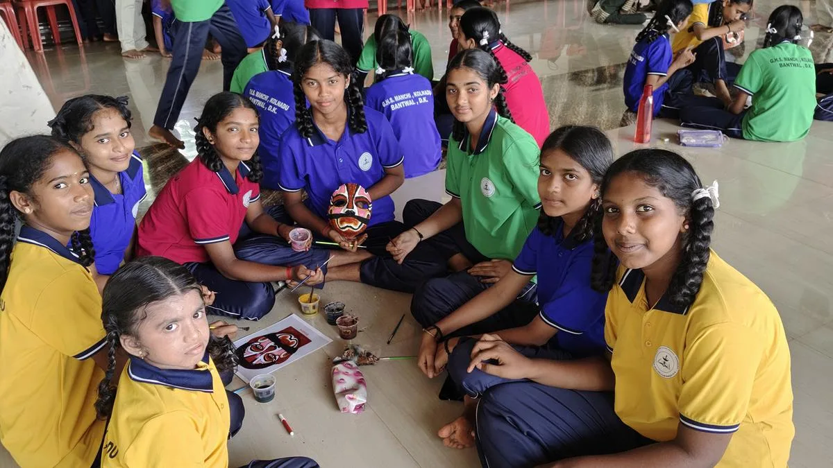 INTACH conducts face painting and mask making workshop for students of government schools