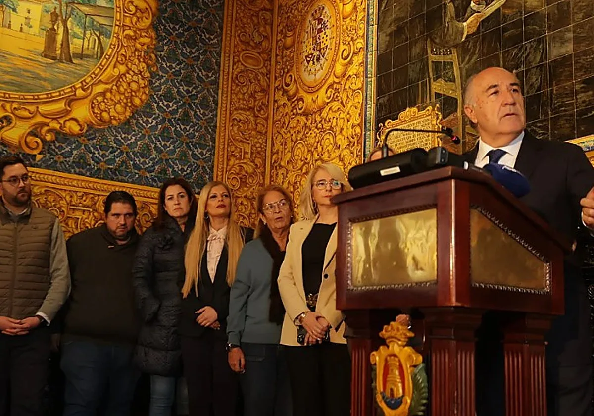 Doce concejales del PP de Algeciras dimiten en bloque ante la negativa de Landaluce de dejar la Alcaldía