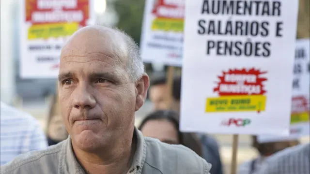 Se OE não fizer face à subida do custo de vida, PCP votará contra
