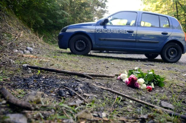 Tuerie de Chevaline : après la découverte d'une arme dans le lac d'Annecy, les doutes des experts