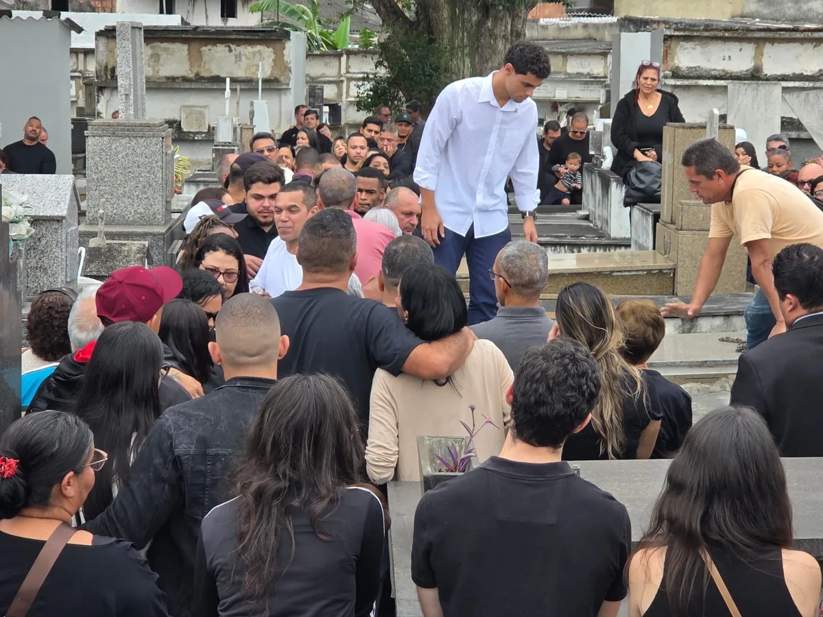 Filho de piloto morto em queda de helicóptero lembra último churrasco com o pai: ‘Meu pai era o meu melhor amigo’