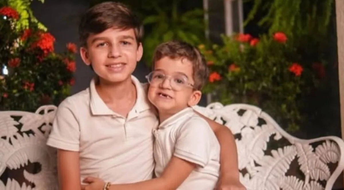 Campanha de irmãos com doença rara no AC ultrapassa R$ 1,5 milhão