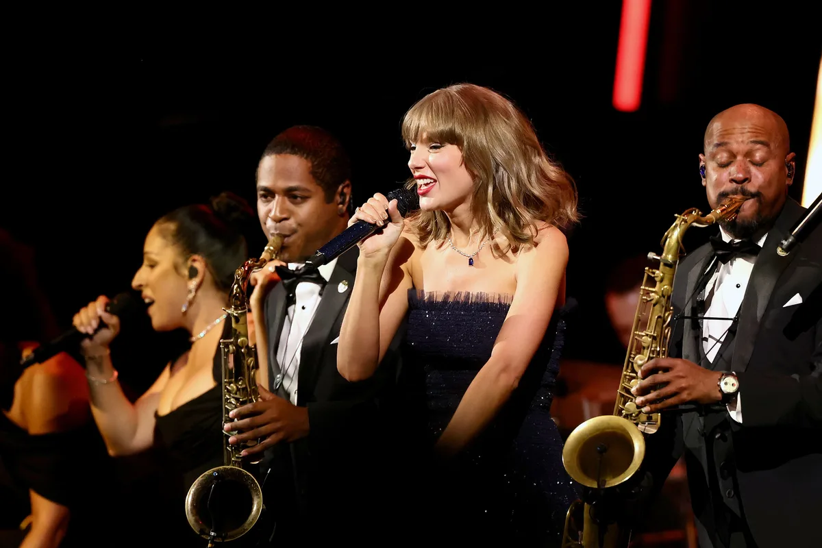Taylor Swift Fires Up Academy Gala With Four Songs in Her First Band Performance Since the Eras Tour