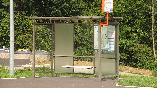 Vienne: le V'Bus ajoute une ligne de transport entre un village et la sous-préfecture
