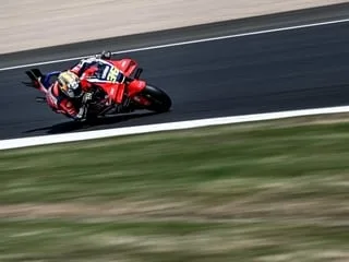 MotoGP. Toujours souffrant, Joan Mir absent des deux prochains Grands Prix