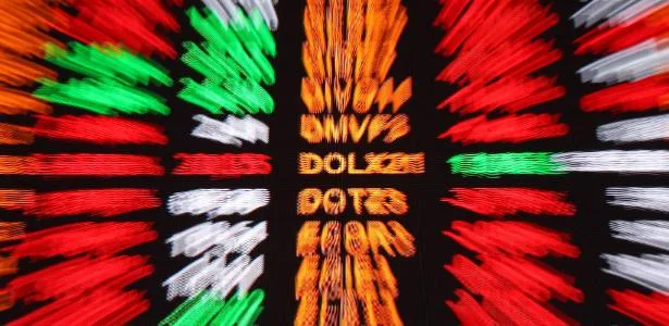 Bolsa sobe após 10 pregões, com dólar a R$ 5,21 e fluxo externo no radar