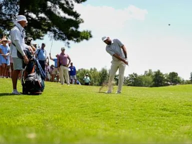 Scottie Scheffler with a 68 builds a two-shot lead over Sam Burns and Sungjae Im in Memphis