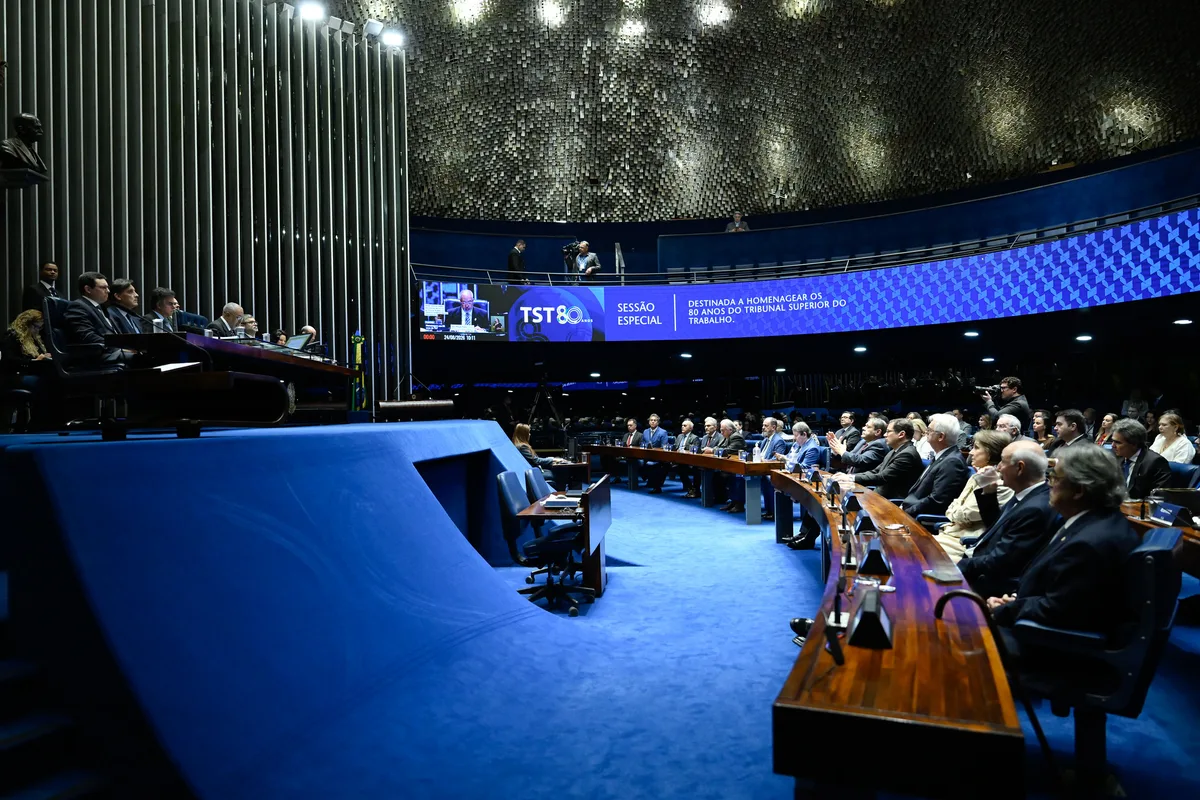 Quem são os candidatos a senador por Minas Gerais (MG) nas eleições de 2026