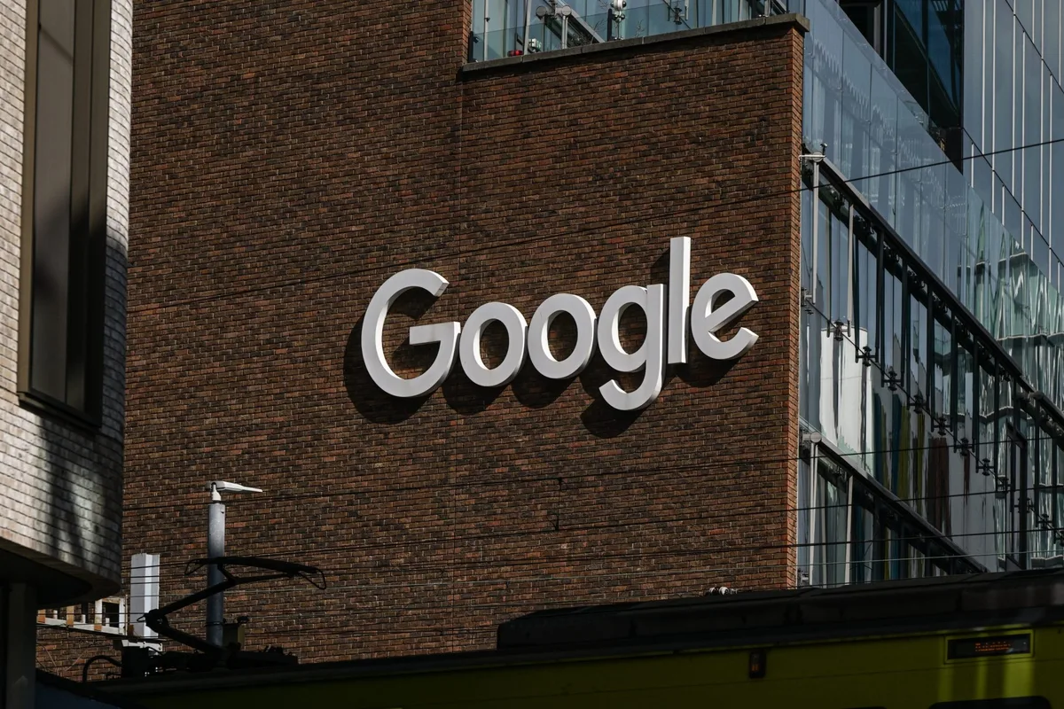 Google fined €403 million by EU over location data privacy violations