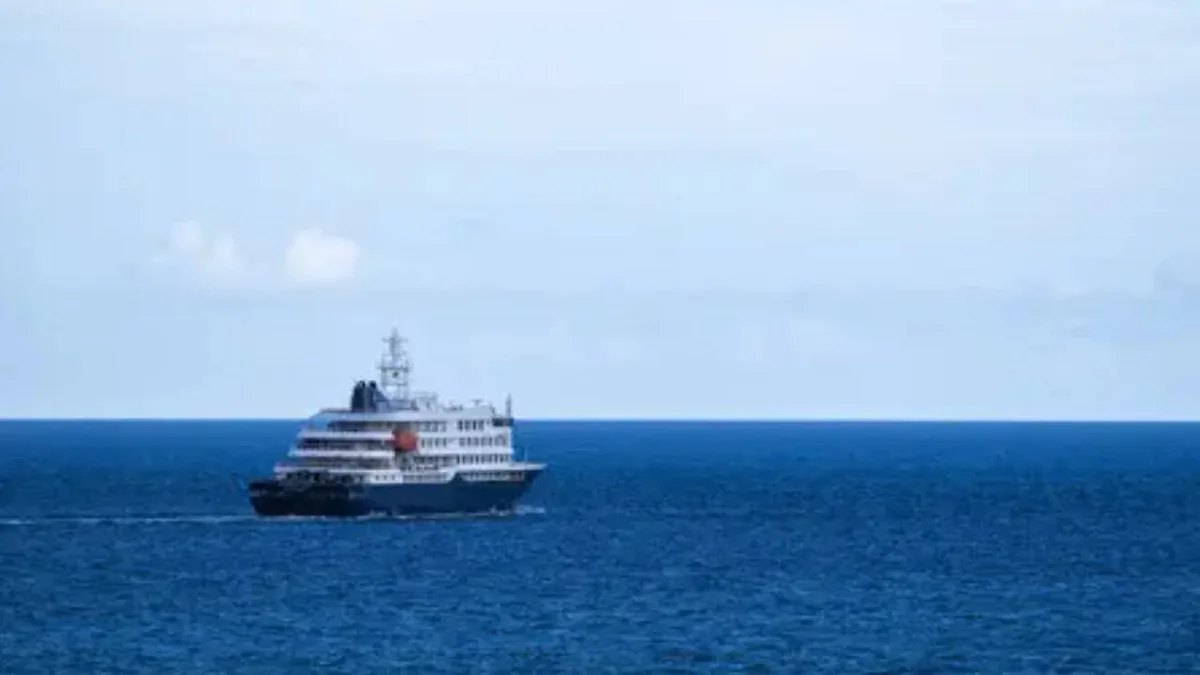 Slow boat to Amsterdam ships cargo using sail power
