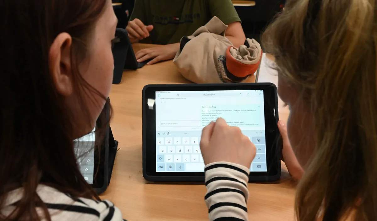 Las adolescentes parten con desventaja en el aprendizaje de la inteligencia artificial