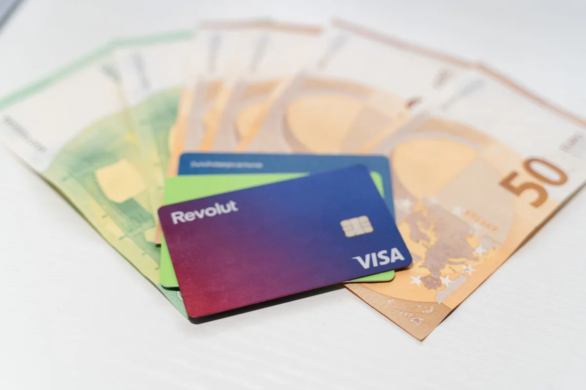 Revolut lance son première stablecoin adossé à l'euro : l'EURR