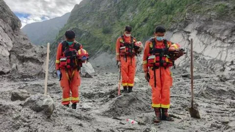 Nepal sufre la peor cara de la riada confirmando mÃ¡s de 1.000 fallecidos y unos 3.900 desaparecidos