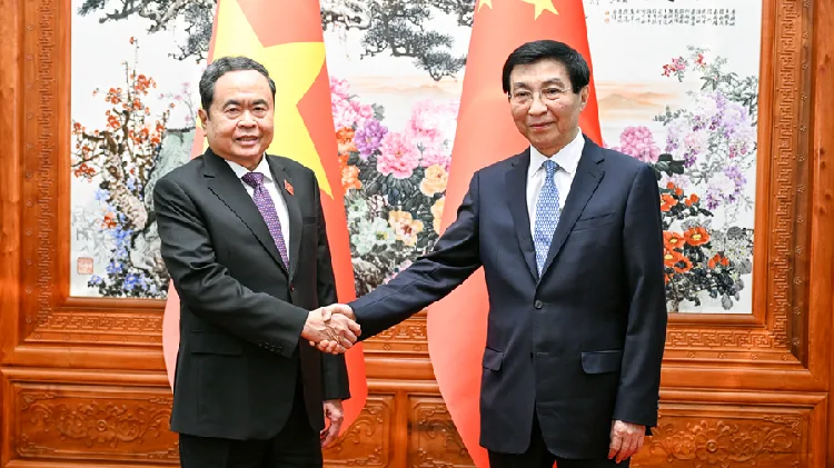 China's top political advisor meets Vietnam's National Assembly chair