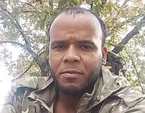 “Los drones nos cayeron arriba, muchos drones”: dominicano reclutado por Rusia reaparece desde un hospital militar