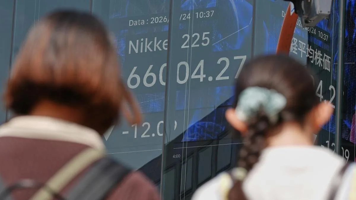 Asia shares fall on tech nerves as oil prices slip