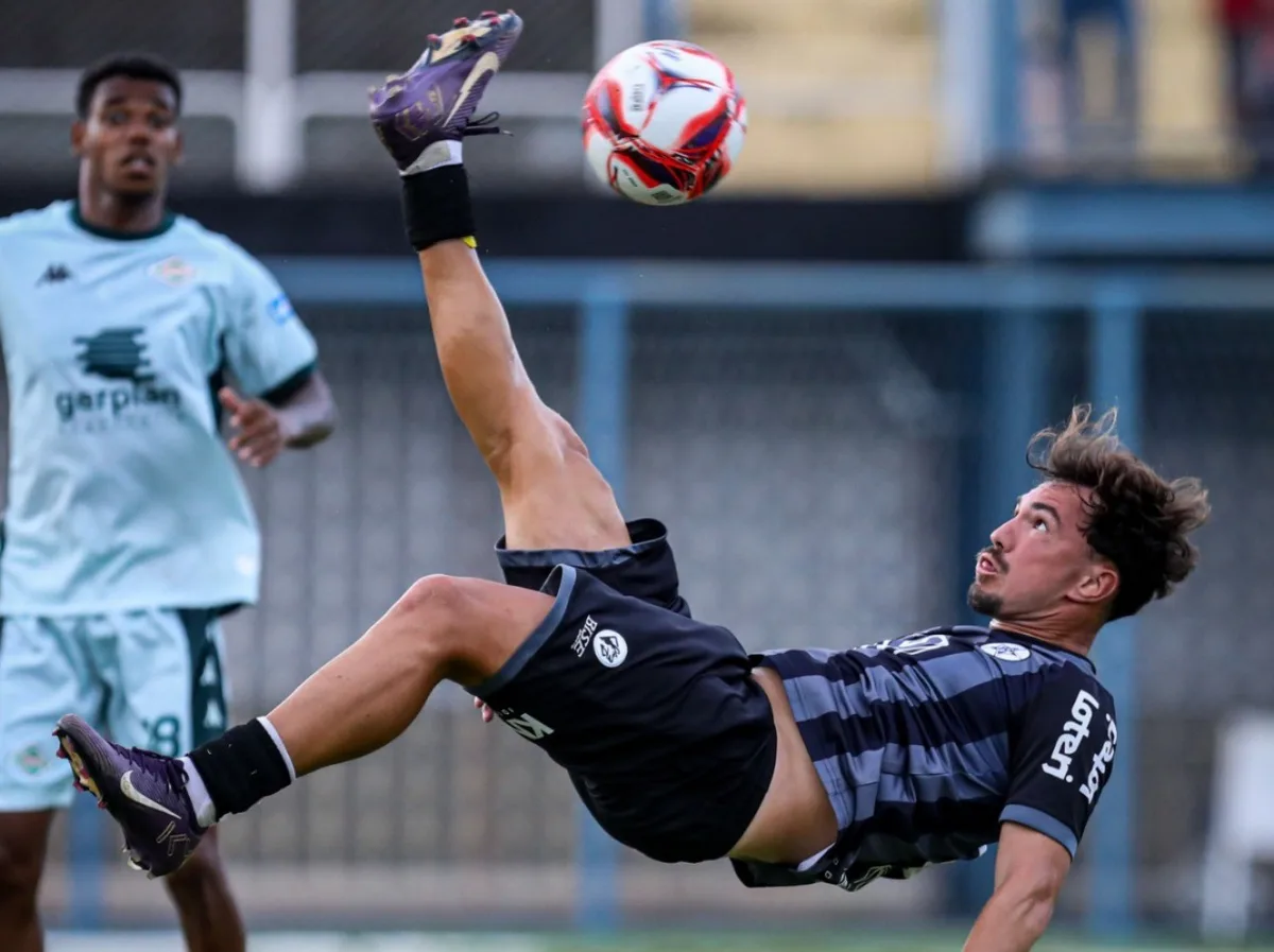 Matheus Goiano fala sobre futuro e relembra final da Série A2 pelo Resende: ''Regulamento cruel''