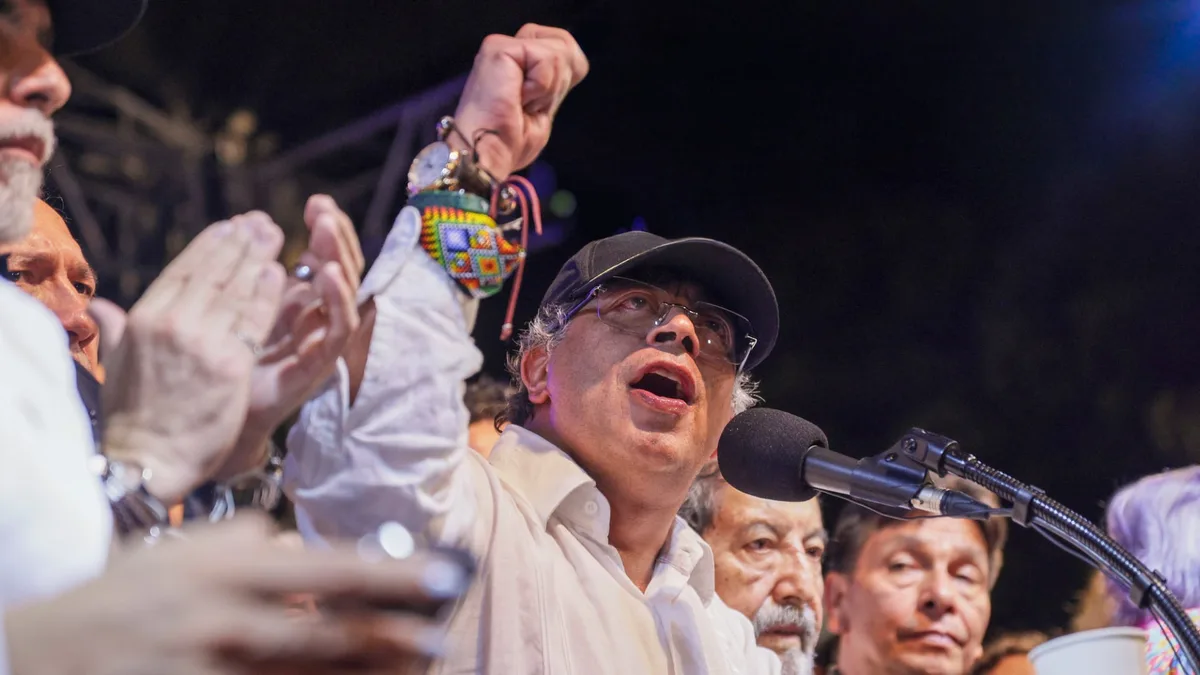 Petro se atribuyó el crecimiento en un 3,5% de la economía colombiana: “Entrego este triunfo económico al pueblo”