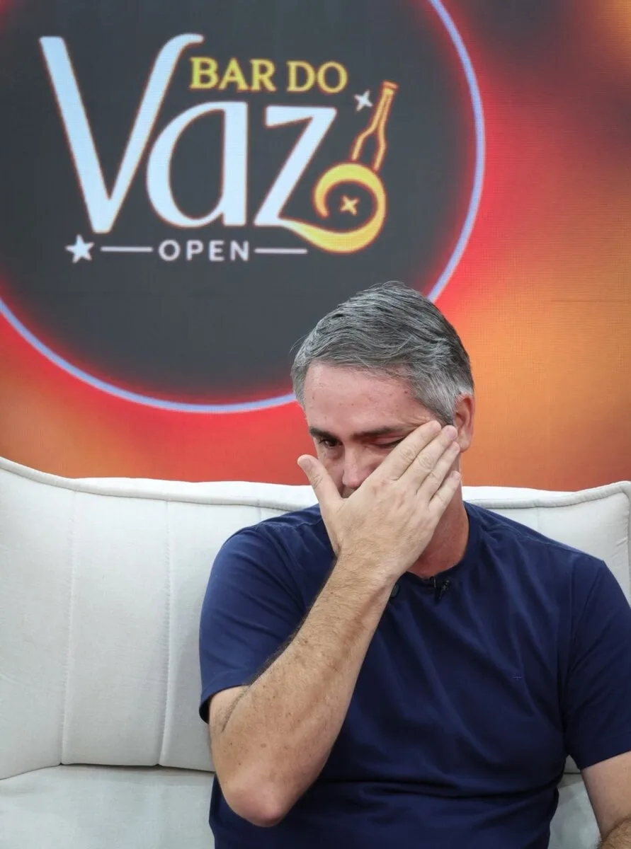 “Podia ser o começo ou o fim da vida pública”, diz Marcus Alexandre ao se emocionar no Bar do Vaz