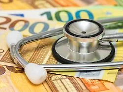 Stark steigende Beiträge : Private Krankenversicherung: So viel kann man durch einen Tarifwechsel sparen