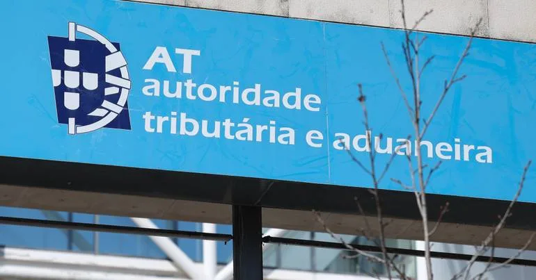 Fisco alerta para chamadas falsas sobre IRS