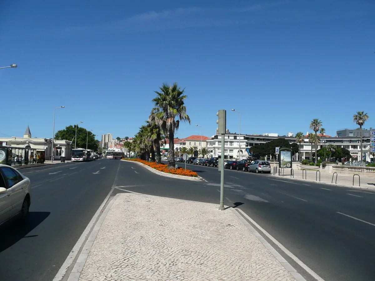 Portagens na marginal de Cascais — para pagar obras na Estrada Nacional 6