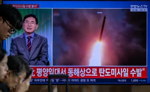 Corea del Norte lanza varios misiles balísticos al mar de Japón; Seúl y Tokio refuerzan vigilancia militar