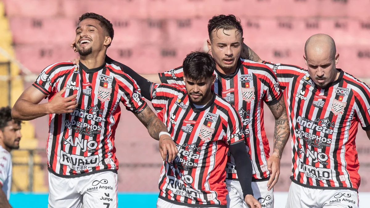 Paulista vence Juventus-SP e mantém aberta briga para o mata-mata da Copa Paulista