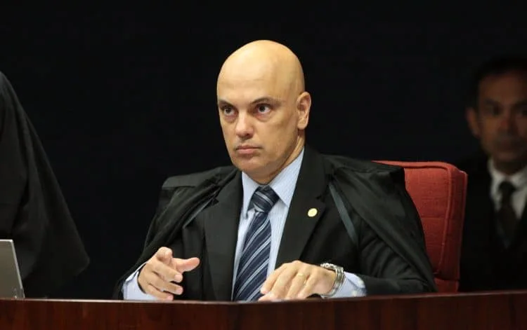 Moraes diz que Mendonça mantém sigilo do caso Master e cobra acesso total