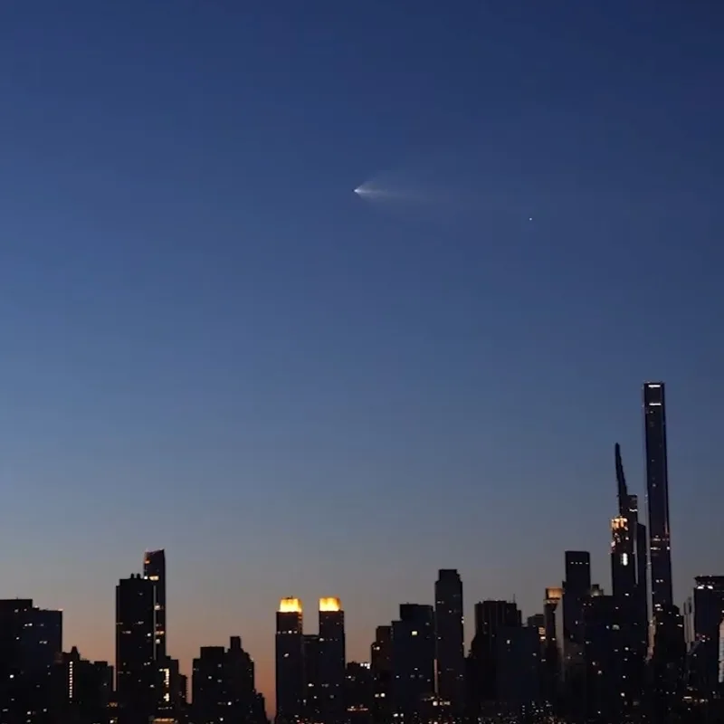 Actualité : SpaceX : regardez l'ultime Falcon 9 créer une étonnante “méduse" dans le ciel de New York