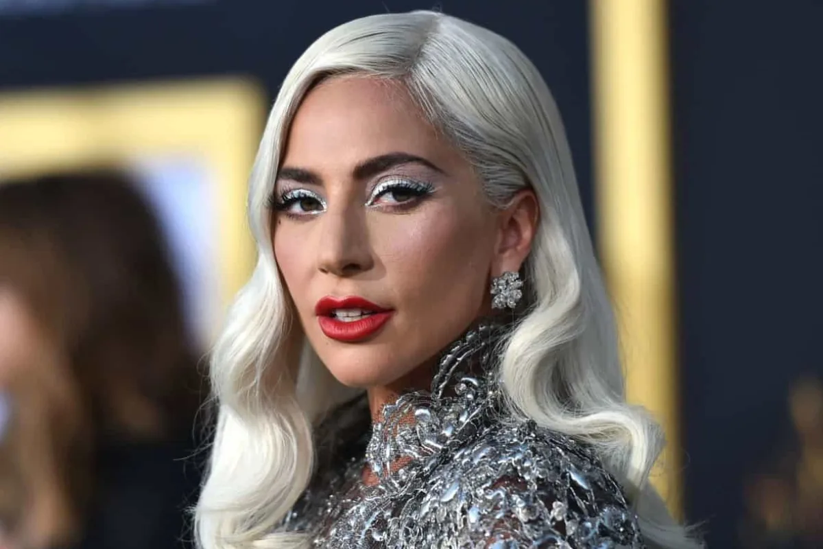 Lady Gaga teve a primeira filha por barriga de aluguel, afirma site
