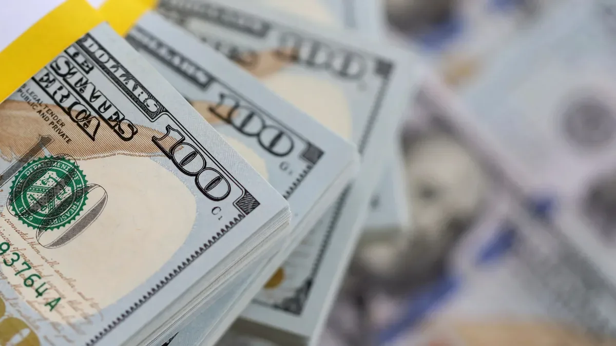 Dólar: el mercado pone a prueba la barrera de $1.500 y crecen las dudas sobre las tasas