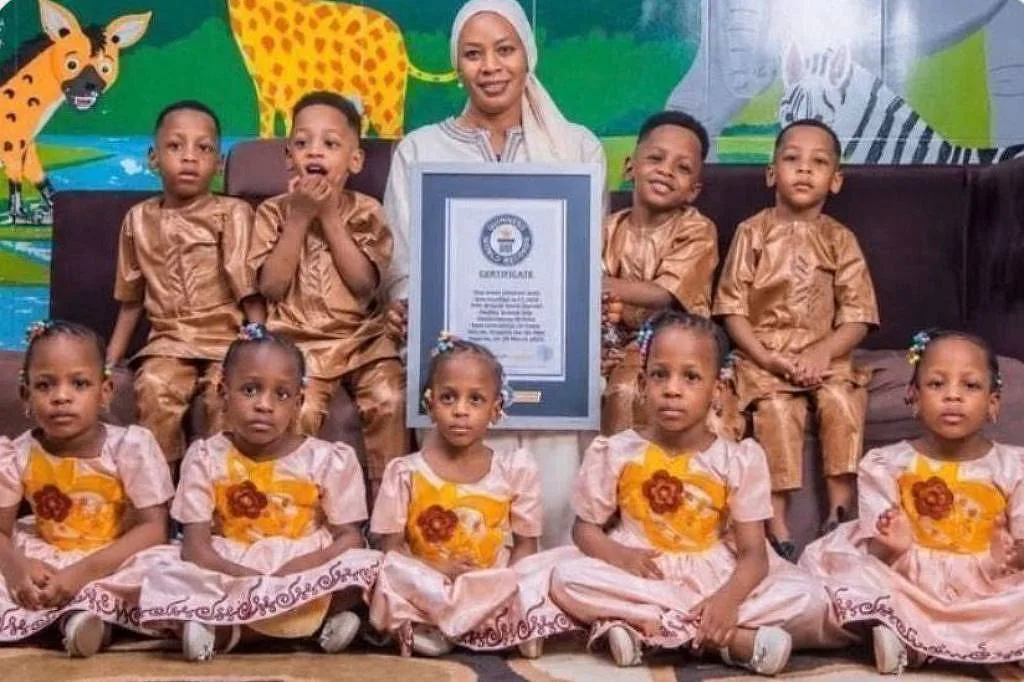 Nônuplos que entraram para o Guinness Book chegam à fase escolar; veja