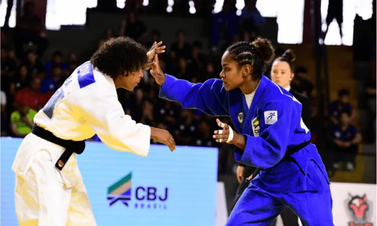 Bia Souza perde para rival da final olímpica e fica em sétimo no Mundial