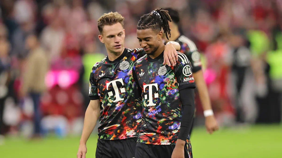 Sogar Olise sprach! - Was nach der Bayern-Gala in der Kabine passierte