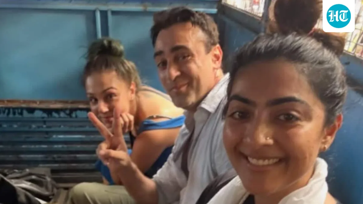 Imran Khan's girlfriend Lekha Washington is all hearts for actor in first post after he was asked to leave India for anti-CEC protests
