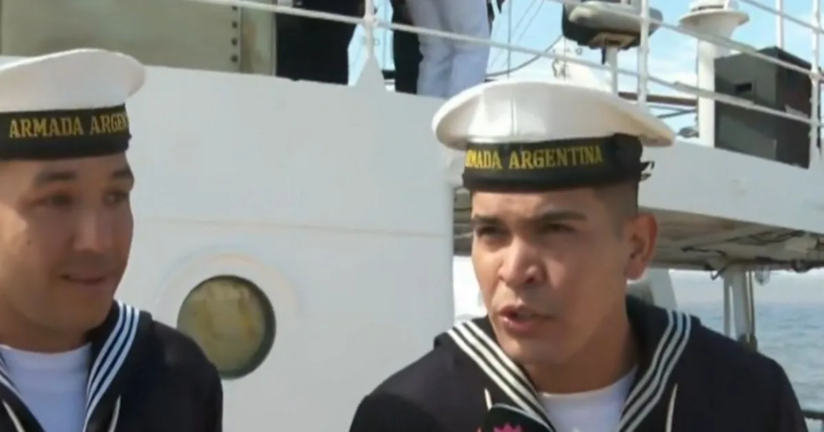 A bordo de la Fragata Libertad: un marino fue papá a miles de kilómetros y presenció el parto por videollamada