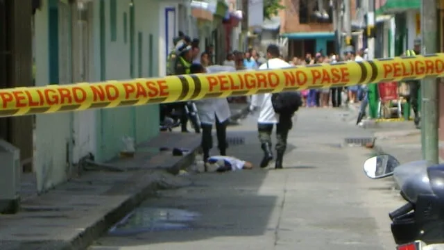 Hombre de 54 años fue acuchillado por su hijastro de 19 en Bogotá: el joven intentó defender a su madre tras una pelea