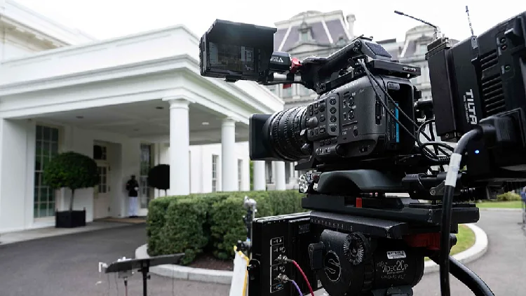 Trump bars CNN, MS NOW, Politico from White House, citing 'fake news'