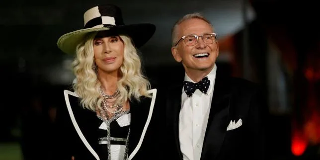Bob Mackie, le couturier flamboyant de Cher, est mort