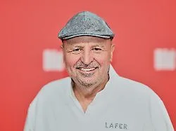 "Auf jeden Fall dran bleiben": Fernsehkoch Lafer gibt Update zu Krebserkrankung