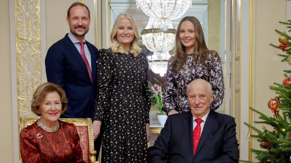 La Casa Real noruega abre el álbum privado del rey Harald V y muestra su faceta como padre y abuelo