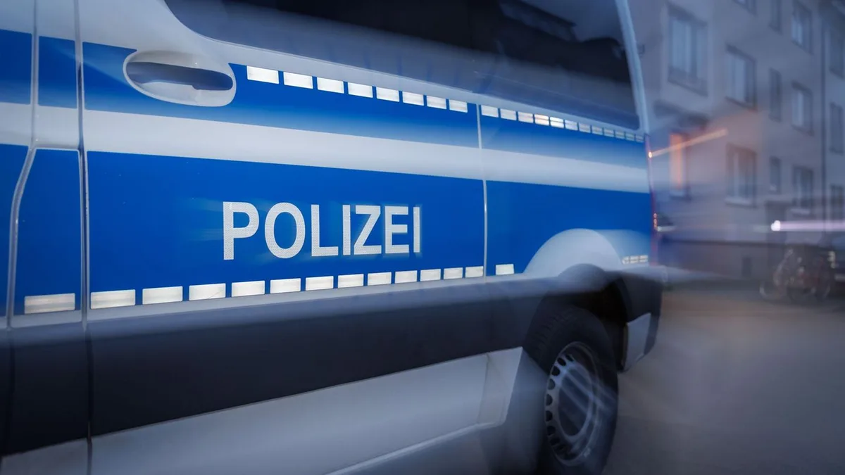 Spürhunde finden Datenträger: Kampf gegen Kinderpornografie: 36 Gebäude durchsucht