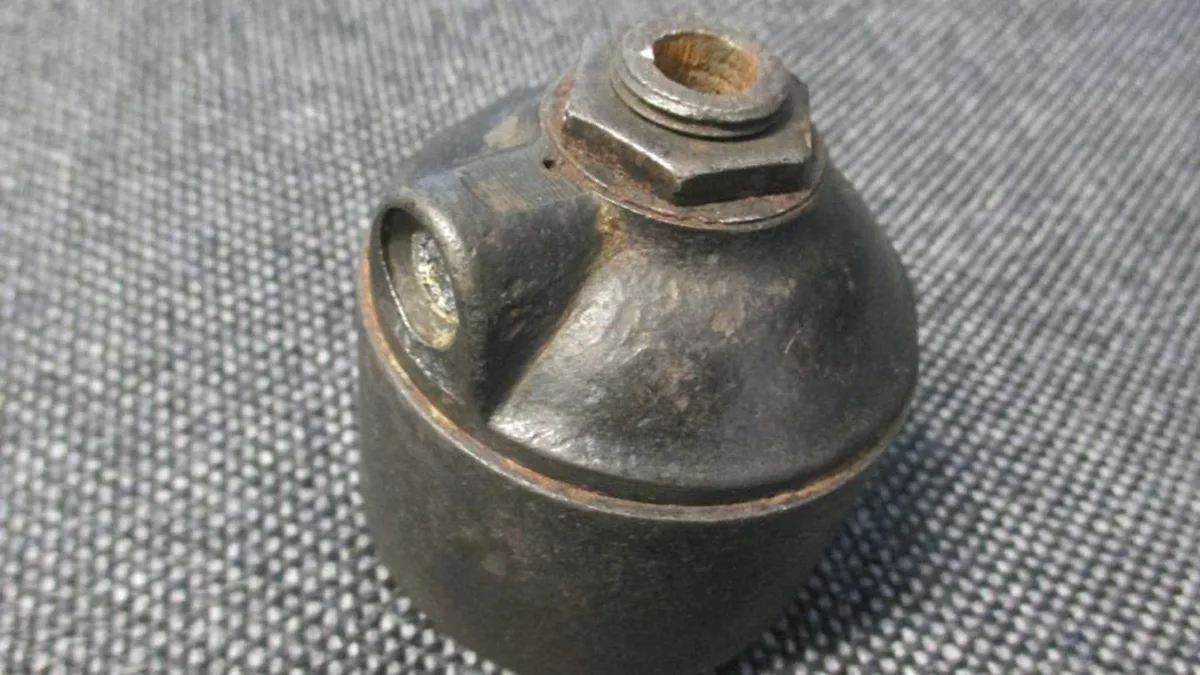 Granatenfund: Alte Handgranate am Starnberger See - wohl aus Kriegszeiten
