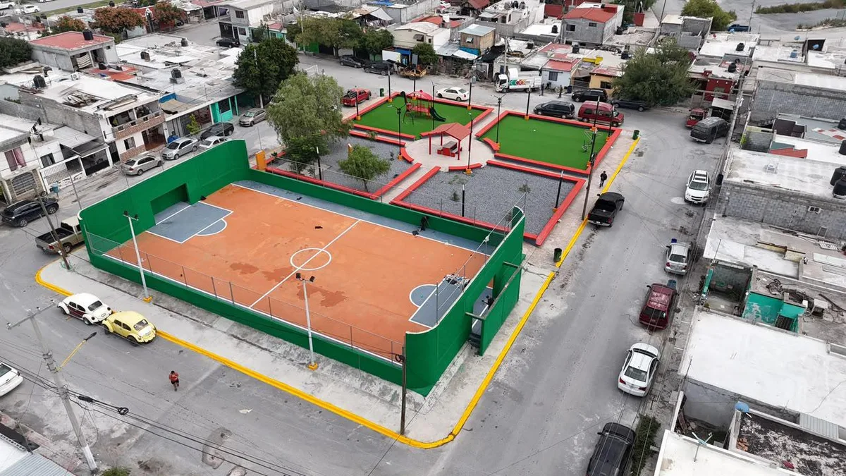 Alcalde de Ramos Arizpe entrega renovada Plaza Texcoco en Analco