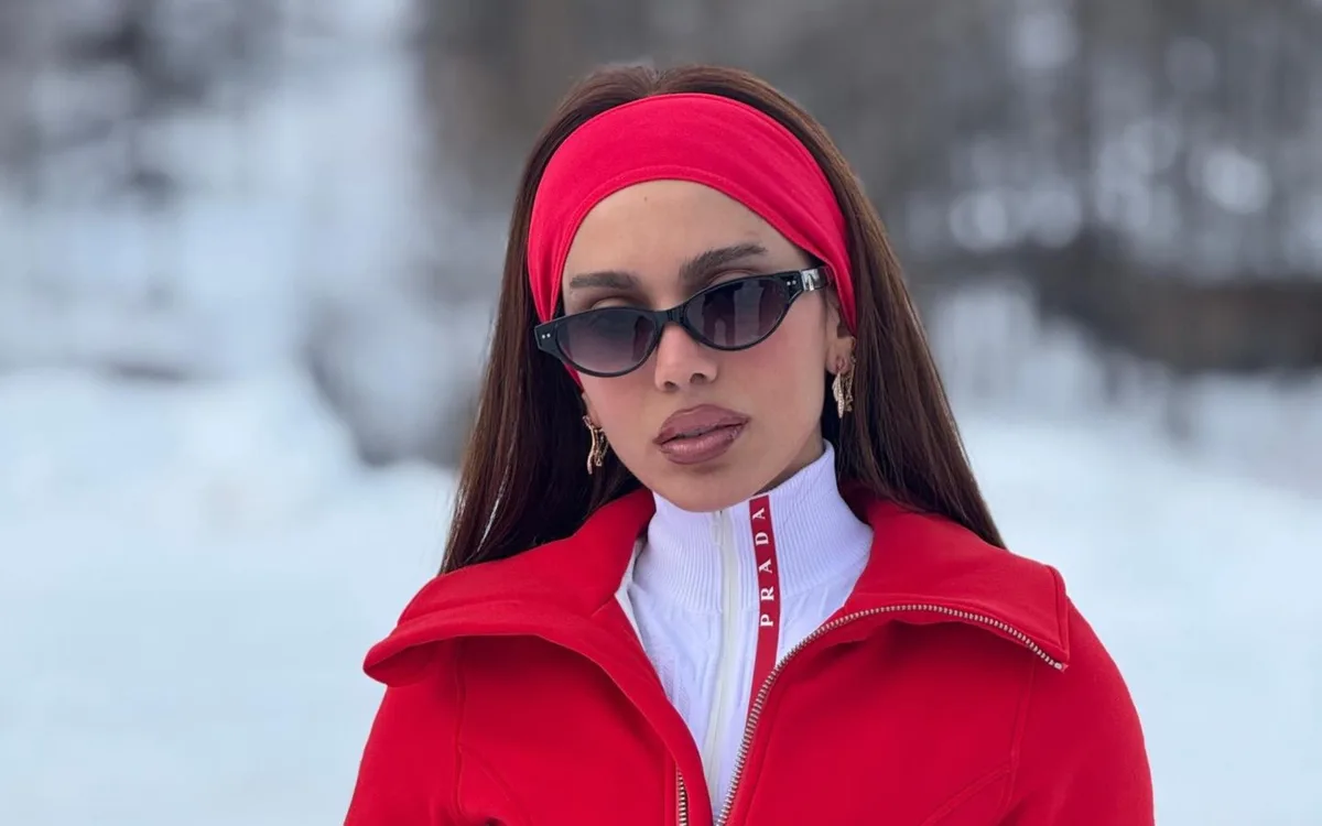 Anitta desabafa sobre cobranças por posicionamento político