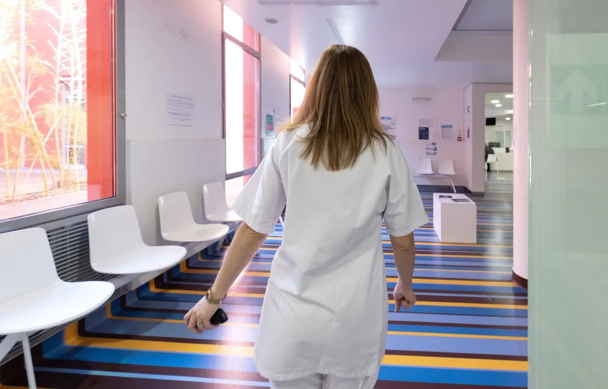 Consentement, « regard libidineux »… Pourquoi des femmes privilégient des médecins femmes