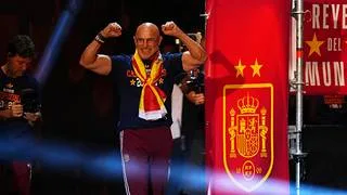 España: Luis de la Fuente continuidad con una renovación histórica